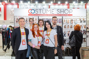 Стенд Le Frivole & Costume Shop